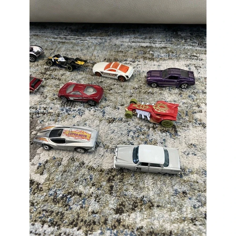 hot wheels lot of 10 cars Chevy Mercedes Camaro muscle vintage